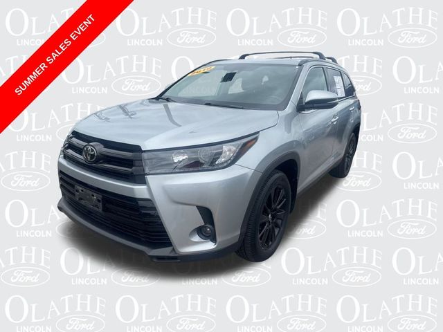 2019 Toyota Highlander SE