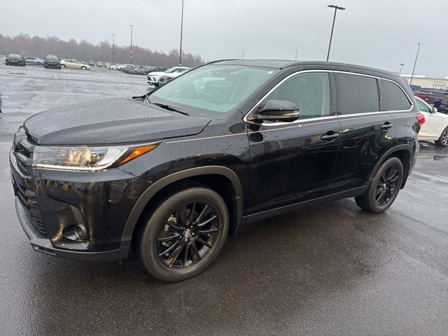 2019 Toyota Highlander SE