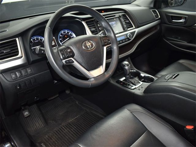 2019 Toyota Highlander 