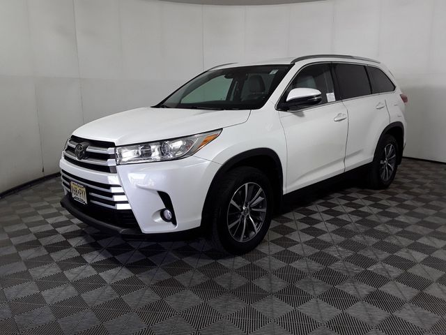 2019 Toyota Highlander 