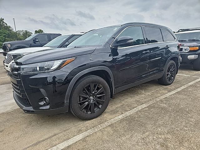 2019 Toyota Highlander SE