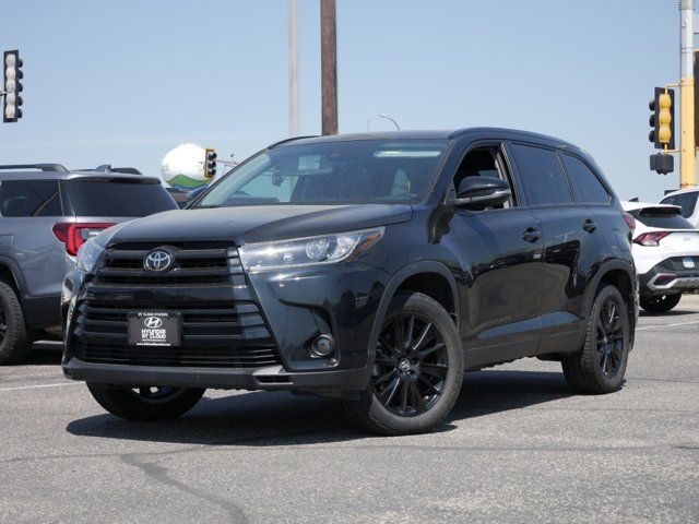 2019 Toyota Highlander SE