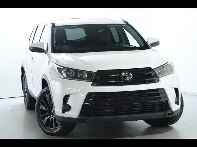 2019 Toyota Highlander SE