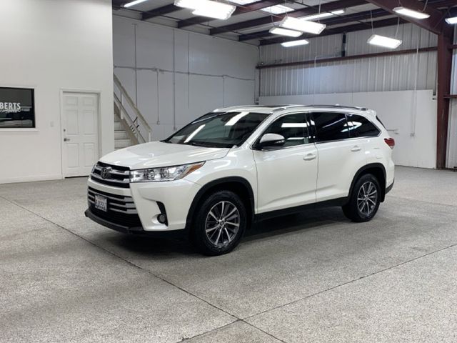 2019 Toyota Highlander 