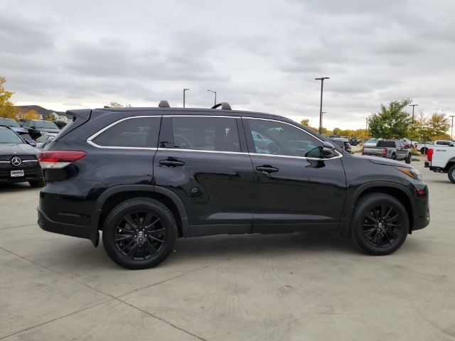 2019 Toyota Highlander SE