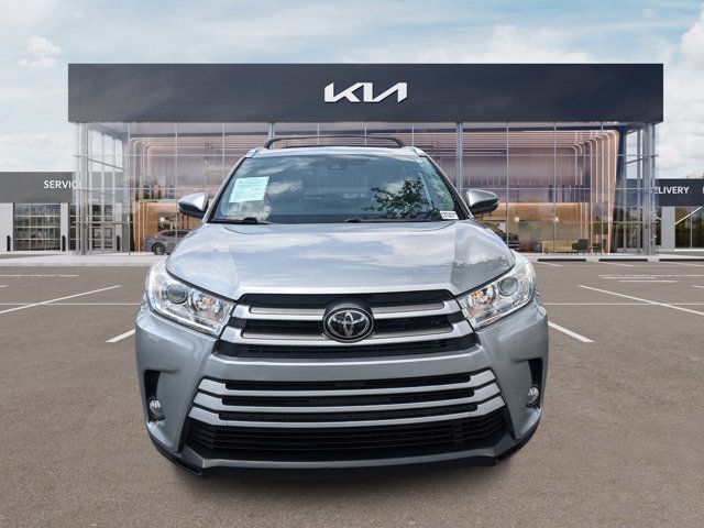 2019 Toyota Highlander 