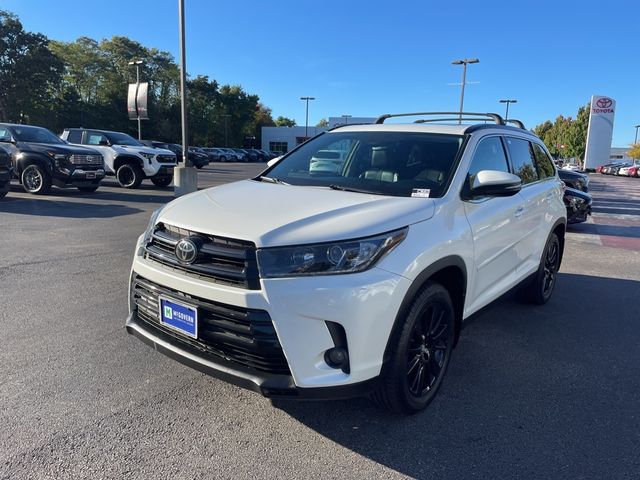 2019 Toyota Highlander SE