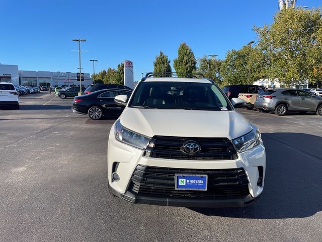 2019 Toyota Highlander SE