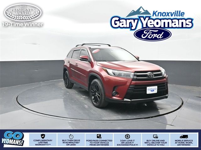 2019 Toyota Highlander SE