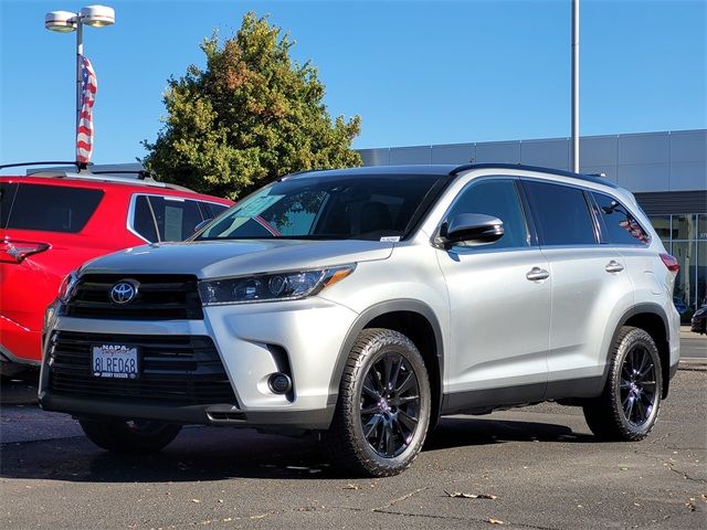 2019 Toyota Highlander SE