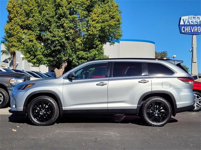 2019 Toyota Highlander SE