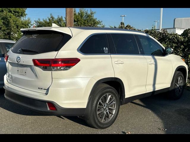 2019 Toyota Highlander 