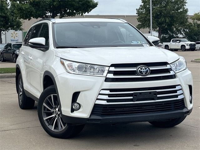 2019 Toyota Highlander 