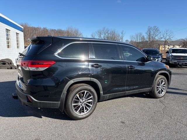 2019 Toyota Highlander 