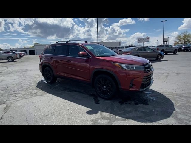 2019 Toyota Highlander SE