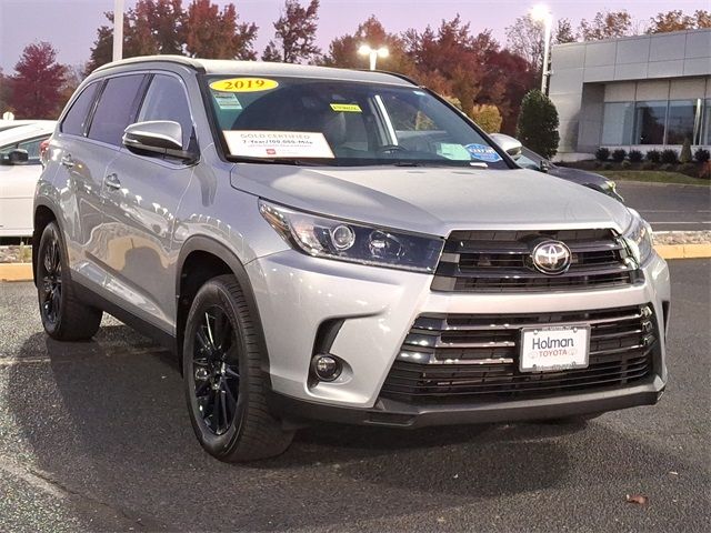 2019 Toyota Highlander SE