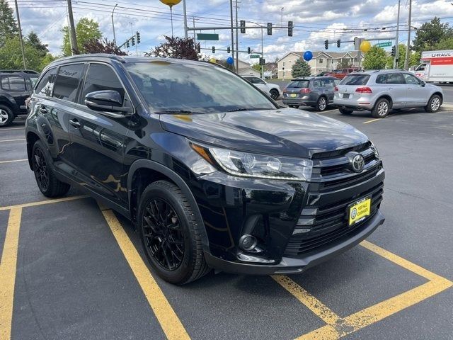 2019 Toyota Highlander 