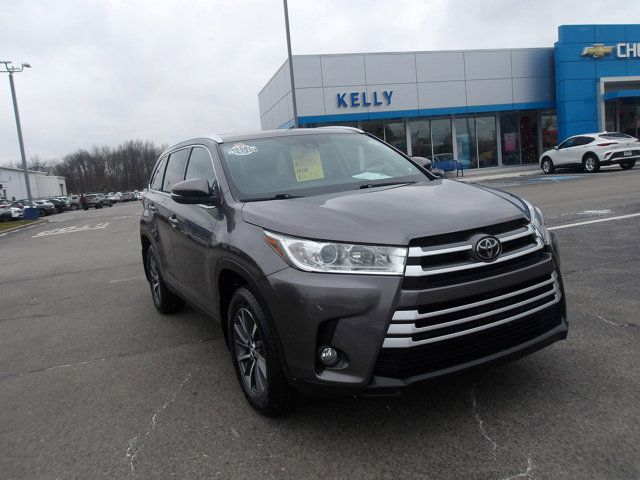 2019 Toyota Highlander 