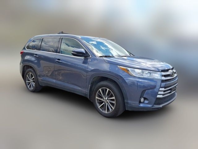 2019 Toyota Highlander 