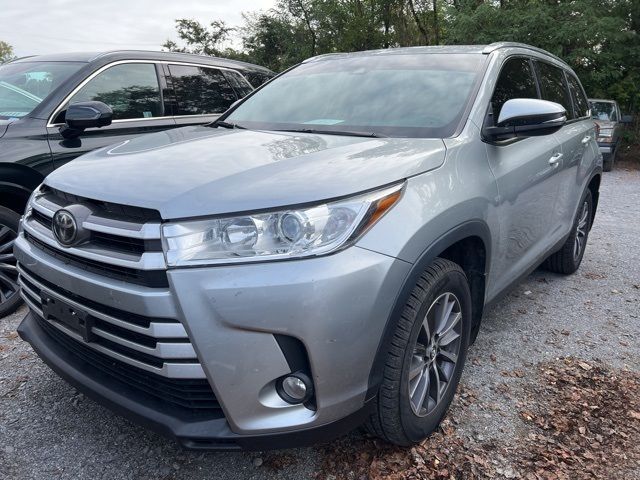 2019 Toyota Highlander 