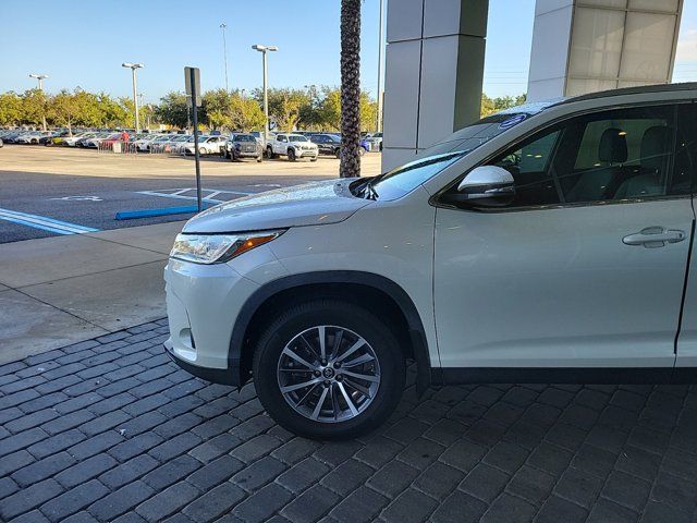 2019 Toyota Highlander XLE