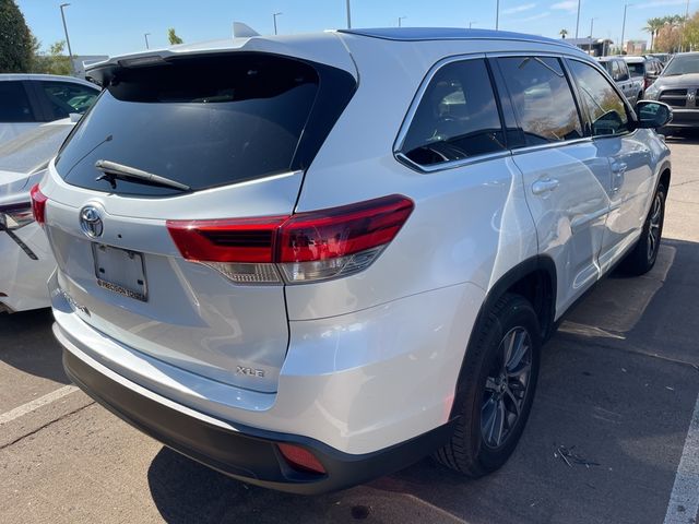 2019 Toyota Highlander 