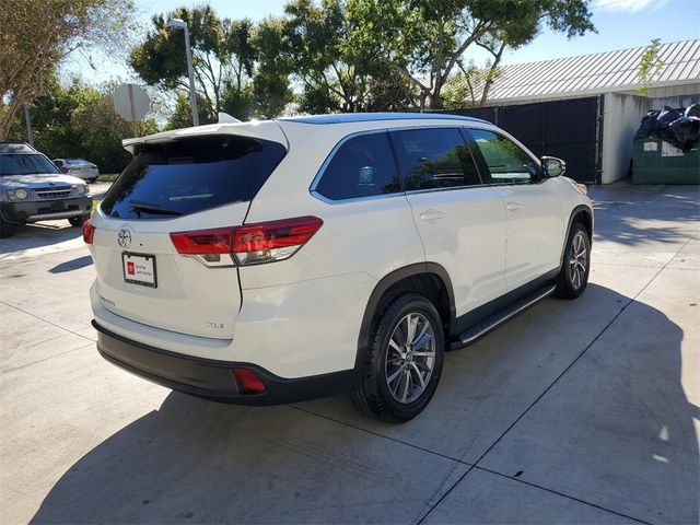 2019 Toyota Highlander 