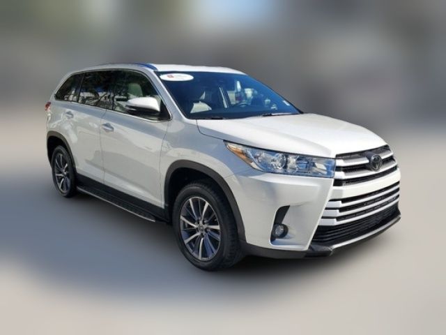 2019 Toyota Highlander 