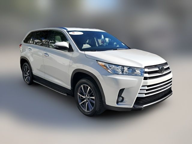 2019 Toyota Highlander 