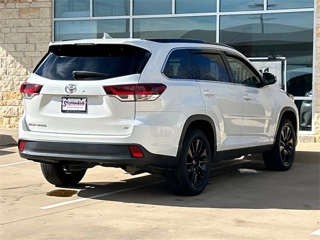 2019 Toyota Highlander SE