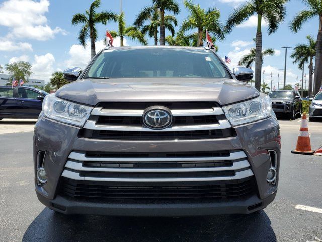 2019 Toyota Highlander 