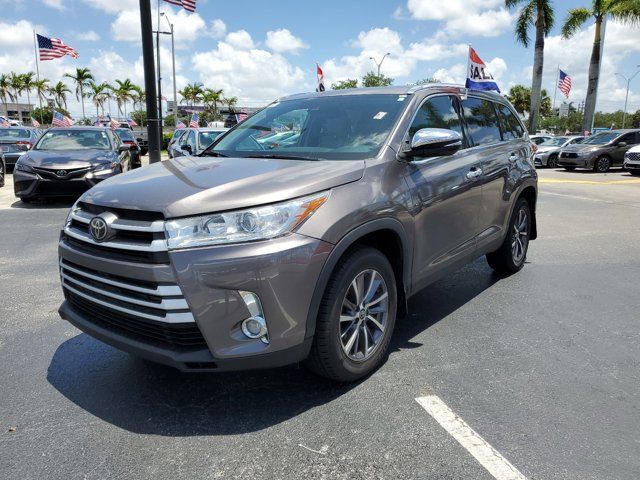 2019 Toyota Highlander 