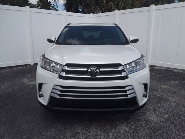 2019 Toyota Highlander 