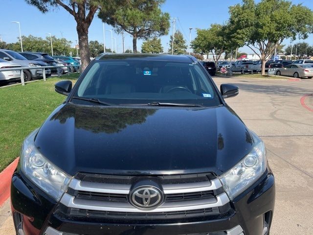 2019 Toyota Highlander 