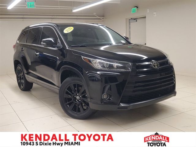 2019 Toyota Highlander SE