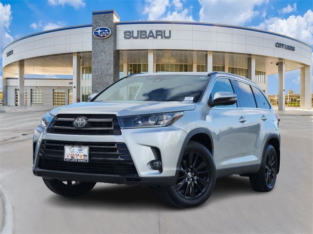 2019 Toyota Highlander SE