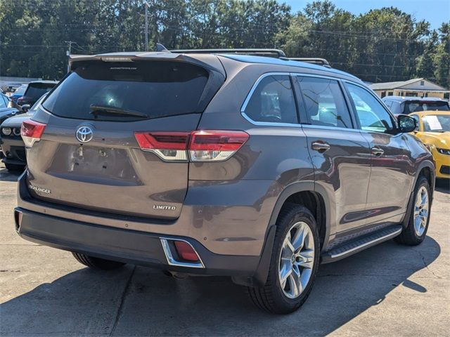 2019 Toyota Highlander 