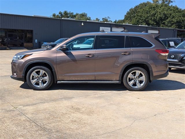 2019 Toyota Highlander 