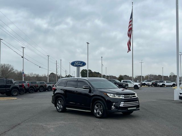 2019 Toyota Highlander 