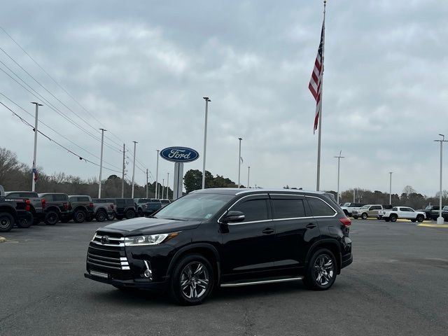 2019 Toyota Highlander 