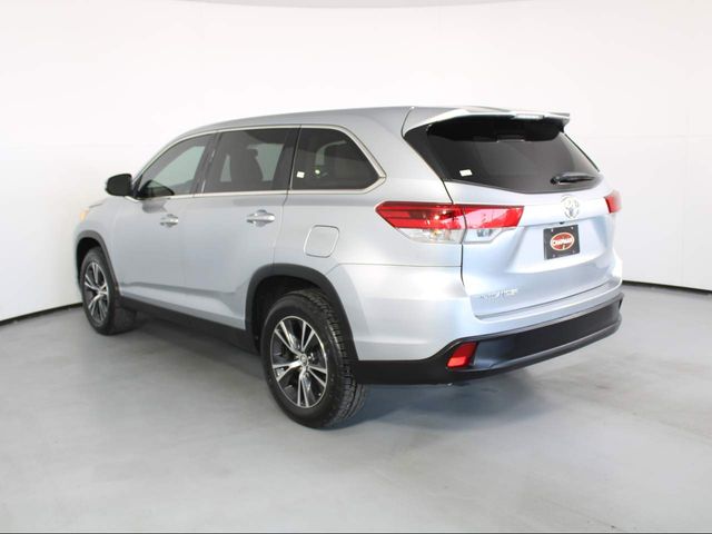 2019 Toyota Highlander LE