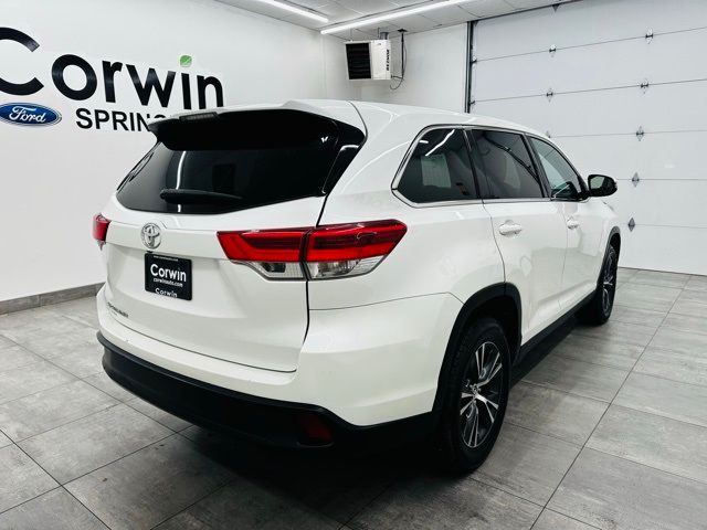 2019 Toyota Highlander LE