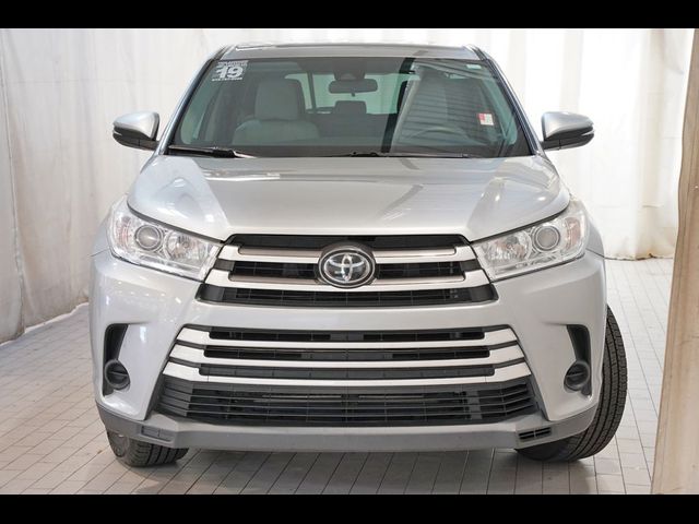 2019 Toyota Highlander LE