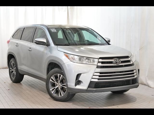 2019 Toyota Highlander LE