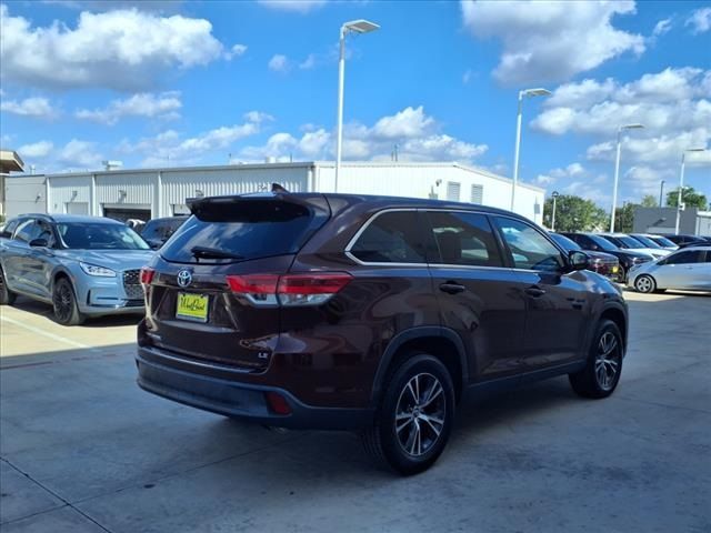 2019 Toyota Highlander LE