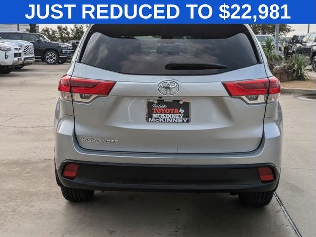 2019 Toyota Highlander LE