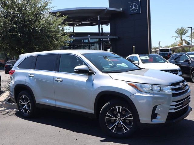 2019 Toyota Highlander 