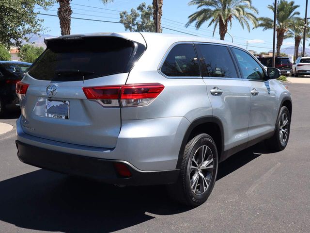 2019 Toyota Highlander 