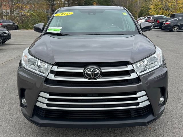 2019 Toyota Highlander 