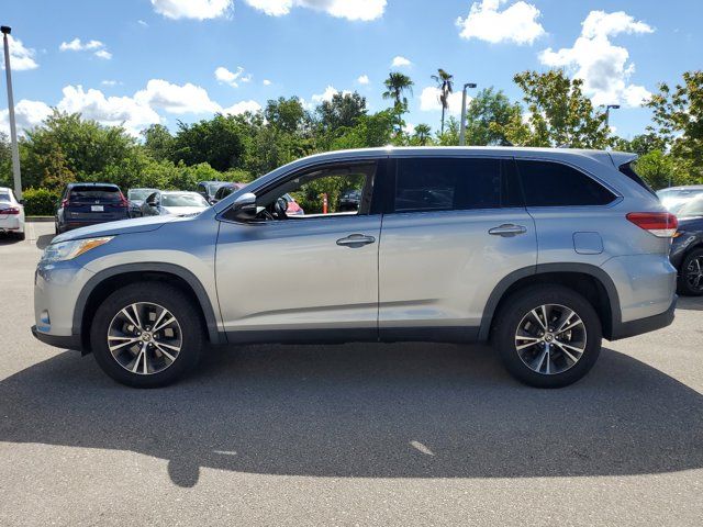 2019 Toyota Highlander 